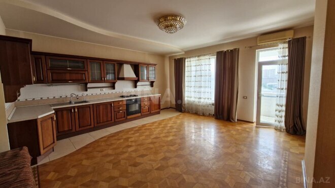 Продаётся 2-комн. новостройка 170 м², м. Элмляр Академиясы, photo 9 from 18