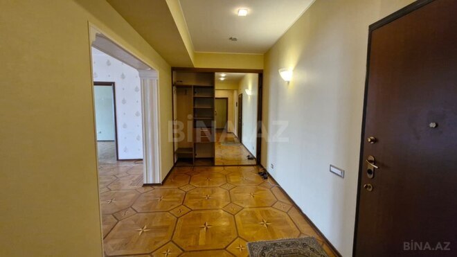 Продаётся 2-комн. новостройка 170 м², м. Элмляр Академиясы, photo 12 from 18