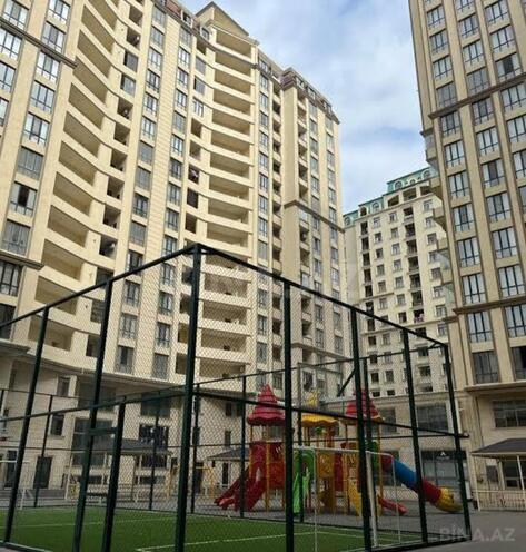 Сдаётся 3-комн. новостройка 110 м², м. 28 мая, photo 1 from 8