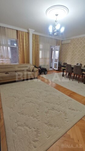 Продаётся 5-комн. вторичка 125 м², пос. 8-й мкр, photo 1 from 20