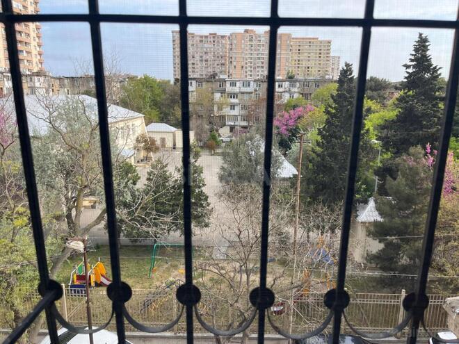 Продаётся 3-комн. вторичка 70 м², м. Элмляр Академиясы, photo 16 from 17