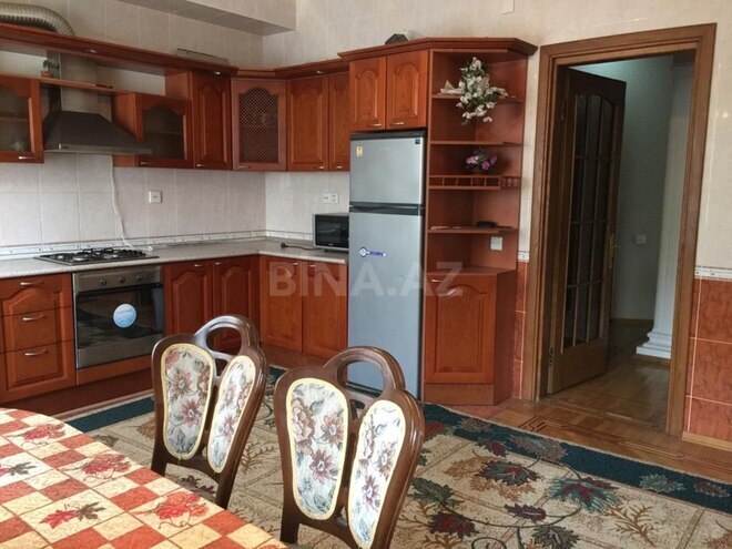 Сдаётся 3-комн. новостройка 150 м², м. Элмляр Академиясы, photo 8 from 28