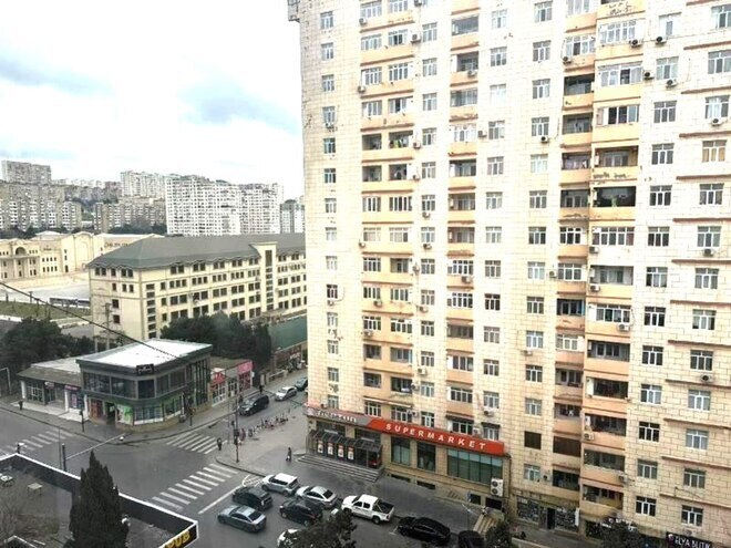 Продаётся 2-комн. вторичка 60 м², м. Ази Асланов, photo 6 from 14