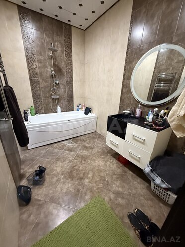 Сдаётся 3-комн. новостройка 140 м², м. Кара Караев, photo 12 from 17