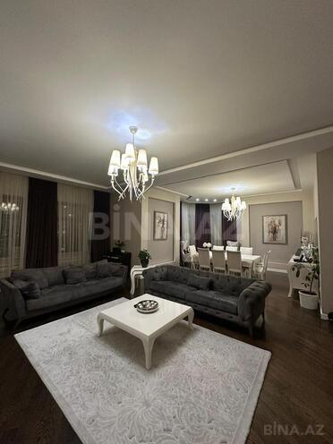 Продаётся 4-комн. новостройка 200 м², м. Низами, photo 1 from 16