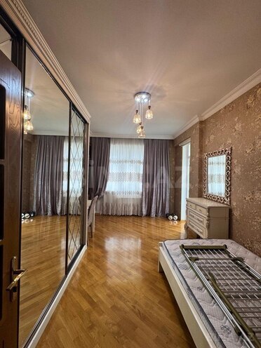 Продаётся 4-комн. новостройка 140 м², м. Иншаатчылар, photo 12 from 16
