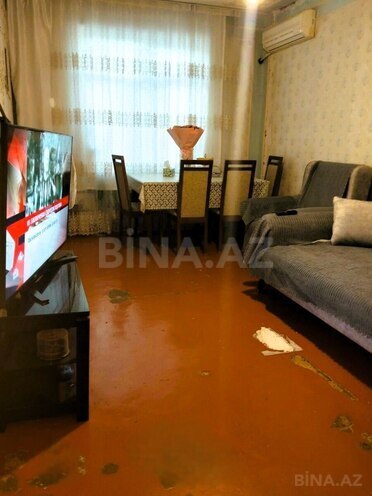 Продаётся 3-комн. вторичка 85 м², м. Ази Асланов, photo 1 from 8