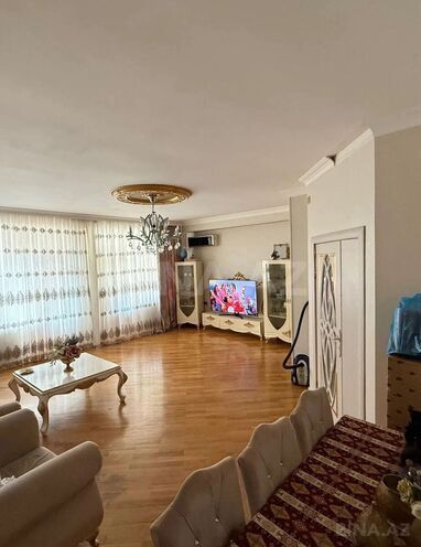 Продаётся 4-комн. новостройка 140 м², м. Иншаатчылар, photo 1 from 13
