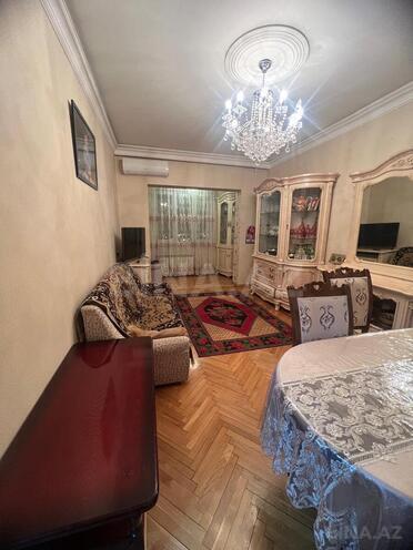 Продаётся 2-комн. вторичка 70 м², м. Азадлыг проспекти, photo 1 from 15
