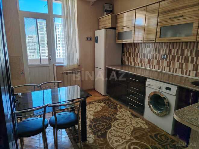 Сдаётся 2-комн. новостройка 70 м², м. Низами, photo 3 from 17