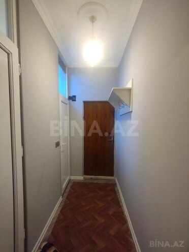 Сдаётся 2-комн. вторичка 50 м², м. 8 ноября, photo 1 from 13