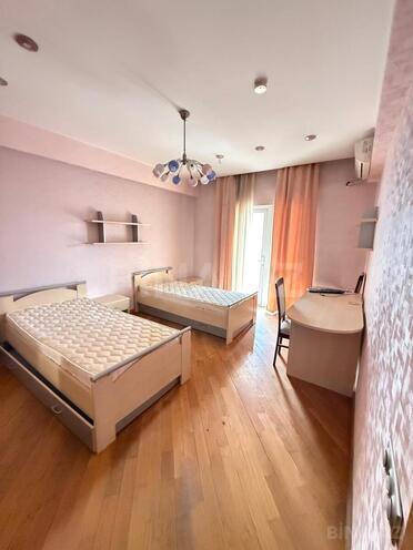 Продаётся 3-комн. новостройка 136 м², Насиминский  р., photo 8 from 14
