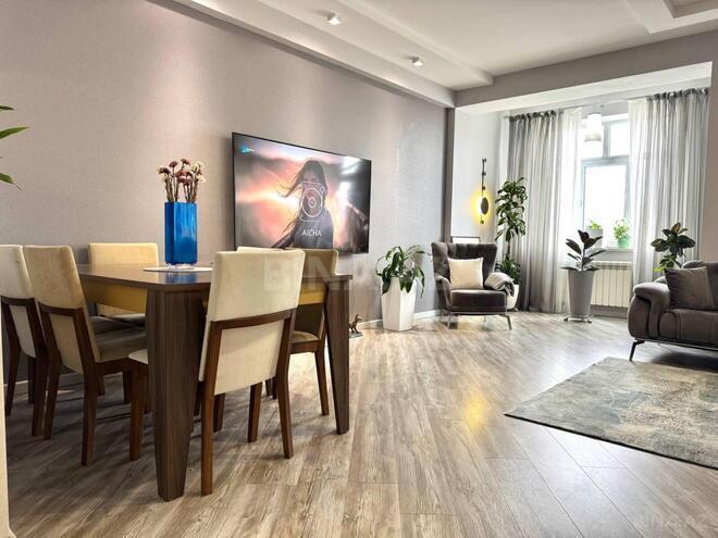 Продаётся 2-комн. новостройка 85 м², м. Иншаатчылар, photo 8 from 30