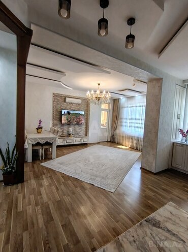 Satılır 3 otaqlı yeni tikili 103 m², 7-ci mikrorayon q., photo 1 from 18