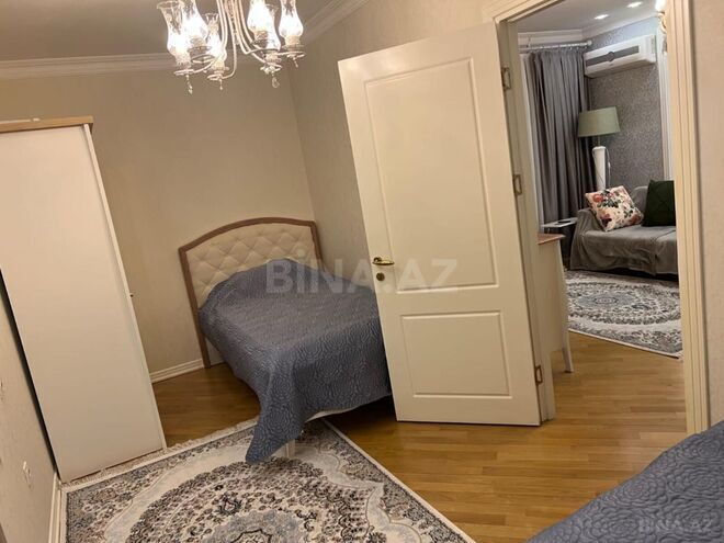 Сдаётся 3-комн. вторичка 73 м², м. Ичеришехер, photo 9 from 12