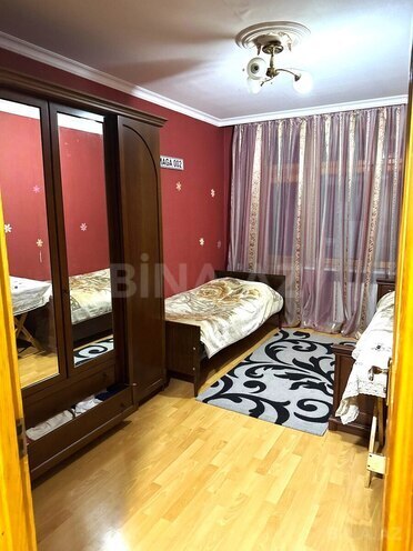 Сдаётся 3-комн. вторичка 72 м², м. Нефтчиляр, photo 6 from 17