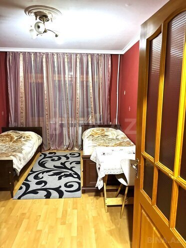 Сдаётся 3-комн. вторичка 72 м², м. Нефтчиляр, photo 5 from 17