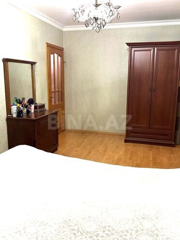 Сдаётся 3-комн. вторичка 72 м², м. Нефтчиляр, photo 7 from 17