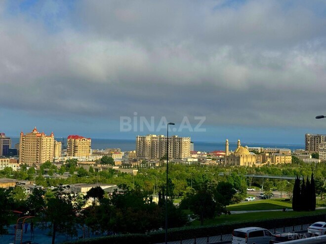 Продаётся 5-комн. новостройка 200 м², м. Низами, photo 1 from 24