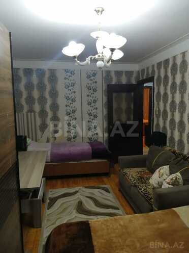 Продаётся 3-комн. вторичка 65 м², м. Халглар Достлугу, photo 1 from 11