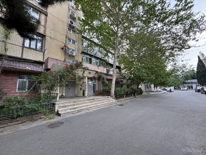 Продаётся 3-комн. вторичка 80 м², пос. Бакиханова, photo 1 from 13