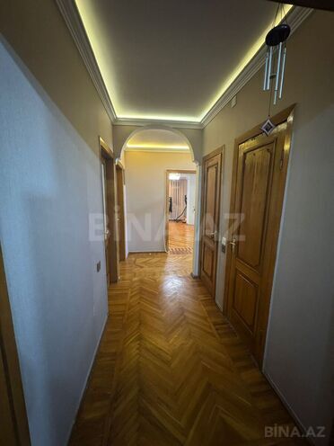 Продаётся 4-комн. вторичка 110 м², Бинагадинский р., photo 15 from 18