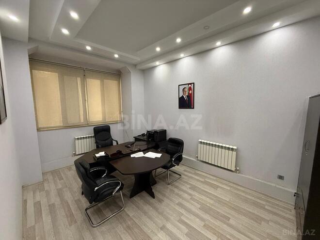 Сдаётся 6-комн. офис 255 м², м. Элмляр Академиясы, photo 7 from 20