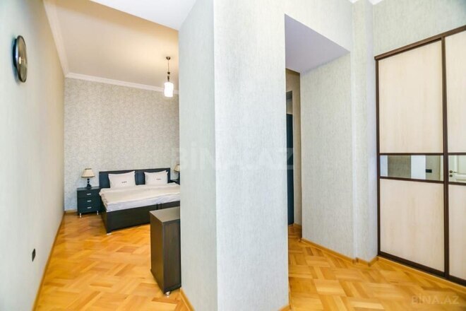 Сдаётся 3-комн. вторичка 140 м², м. Ичеришехер, photo 14 from 20