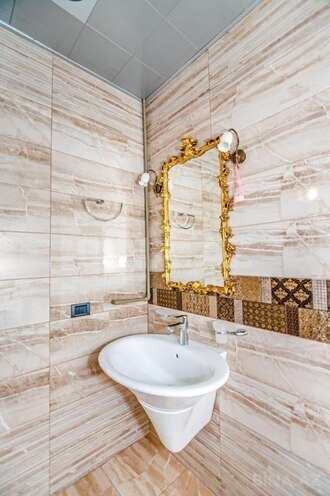Сдаётся 3-комн. вторичка 140 м², м. Ичеришехер, photo 13 from 20