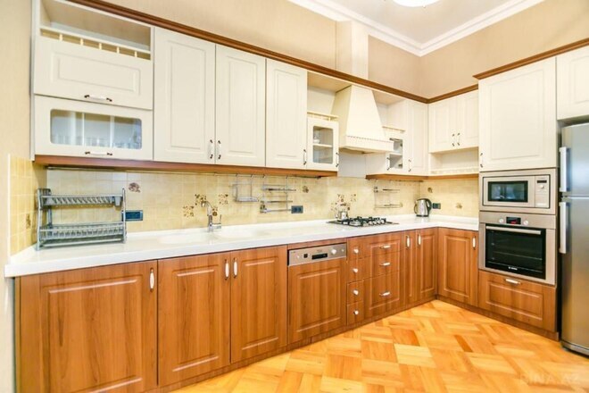 Сдаётся 3-комн. вторичка 140 м², м. Ичеришехер, photo 17 from 20