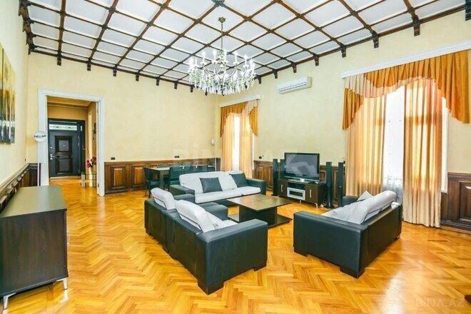 Сдаётся 3-комн. вторичка 140 м², м. Ичеришехер, photo 7 from 20