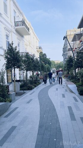 Сдаётся 3-комн. вторичка 140 м², м. Ичеришехер, photo 4 from 20