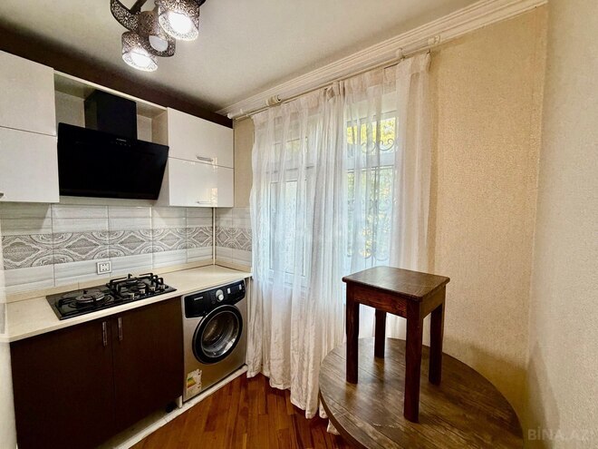 Продаётся 3-комн. вторичка 70 м², м. Нефтчиляр, photo 13 from 19