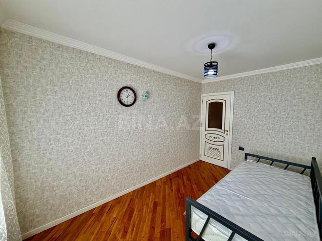 Продаётся 3-комн. вторичка 70 м², м. Нефтчиляр, photo 10 from 19