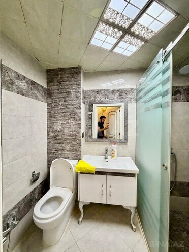 Продаётся 3-комн. вторичка 70 м², м. Нефтчиляр, photo 18 from 19