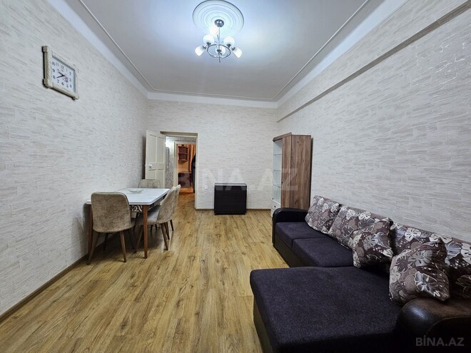 İcarəyə verilir 2 otaqlı köhnə tikili 65 m², Nizami m., photo 1 from 13