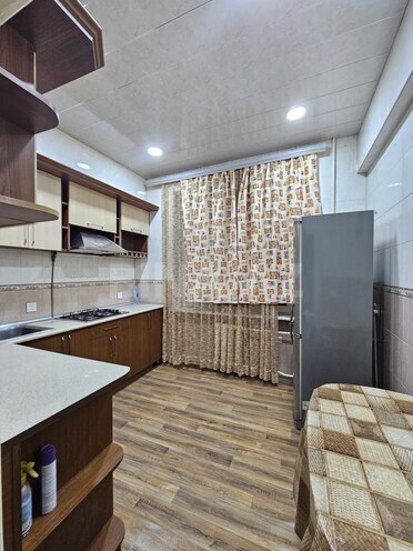 İcarəyə verilir 2 otaqlı köhnə tikili 65 m², Nizami m., photo 10 from 13
