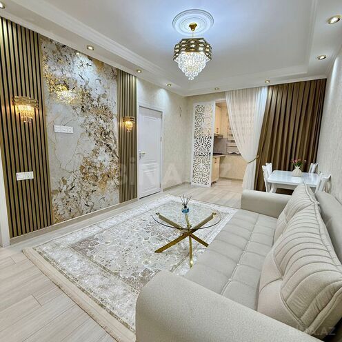 Продаётся 2-комн. вторичка 40 м², м. Азадлыг проспекти, photo 1 from 16