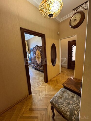 Satılır 3 otaqlı köhnə tikili 47 m², Səbail r., photo 8 from 15