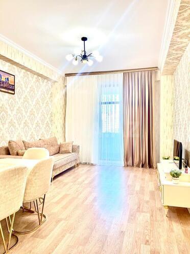 Сдаётся 2-комн. новостройка 70 м², м. Гянджлик, photo 1 from 10