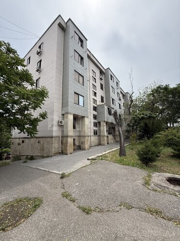 Продаётся 3-комн. вторичка 50 м², м. Элмляр Академиясы, photo 1 from 12