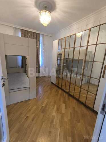 Сдаётся 3-комн. вторичка 95 м², м. Низами, photo 6 from 11
