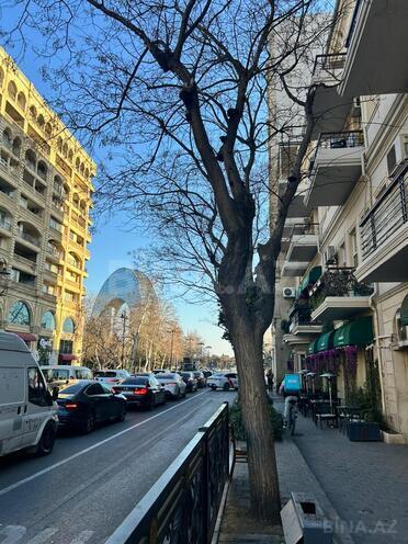 Satılır 2 otaqlı köhnə tikili 50 m², 28 May m., photo 20 from 24