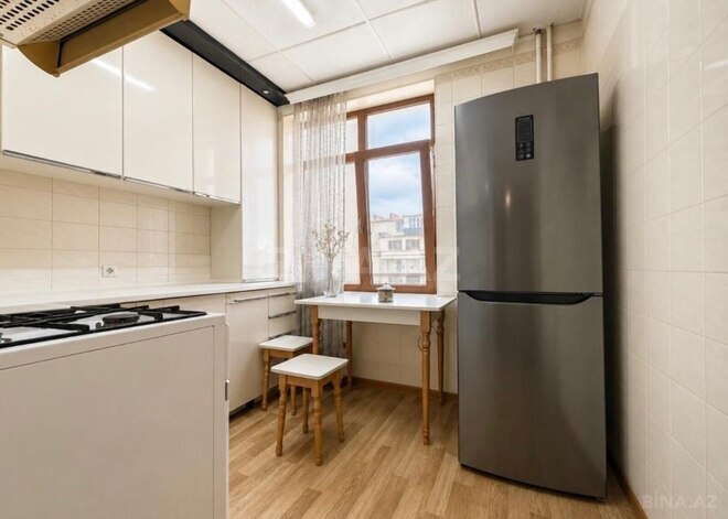 Продаётся 2-комн. вторичка 52 м², м. Гянджлик, photo 3 from 6