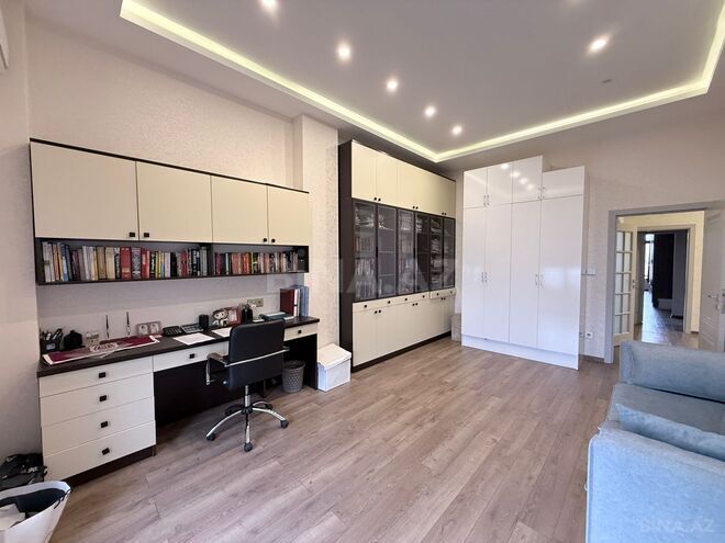 İcarəyə verilir 4 otaqlı yeni tikili 175 m², 28 May m., photo 25 from 32