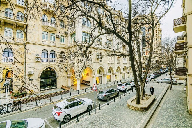 Продаётся 3-комн. вторичка 105 м², м. Сахил, photo 3 from 20