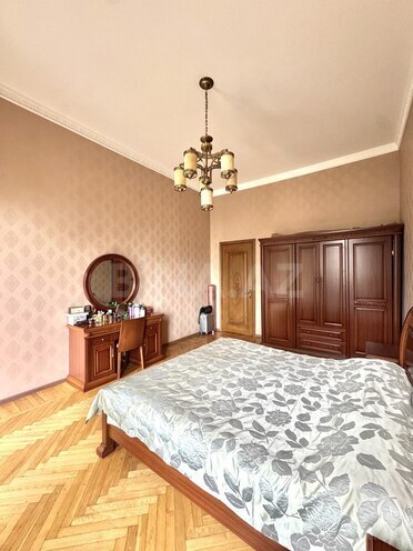 Продаётся 5-комн. вторичка 250 м², м. Ичеришехер, photo 11 from 21