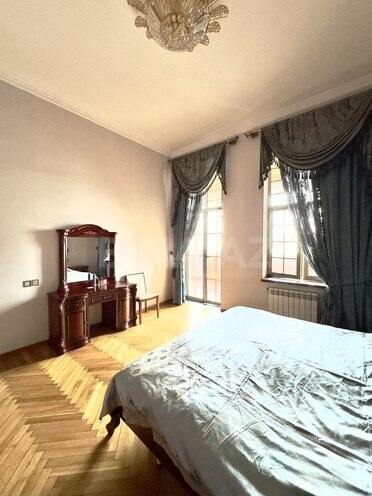 Продаётся 5-комн. вторичка 250 м², м. Ичеришехер, photo 16 from 21