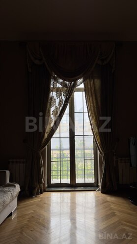Продаётся 5-комн. вторичка 250 м², м. Ичеришехер, photo 19 from 21