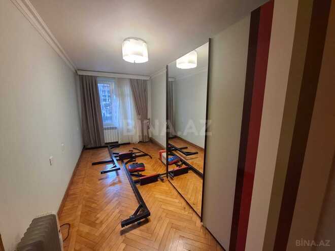 Satılır 3 otaqlı köhnə tikili 75 m², Nizami m., photo 18 from 19